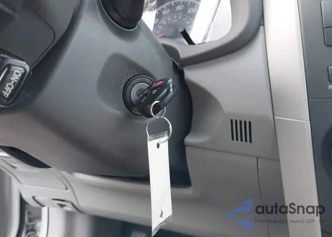 2010 Toyota Corolla Le z USA, uszkodzony, nr VIN 2T1BU4EE1AC485510